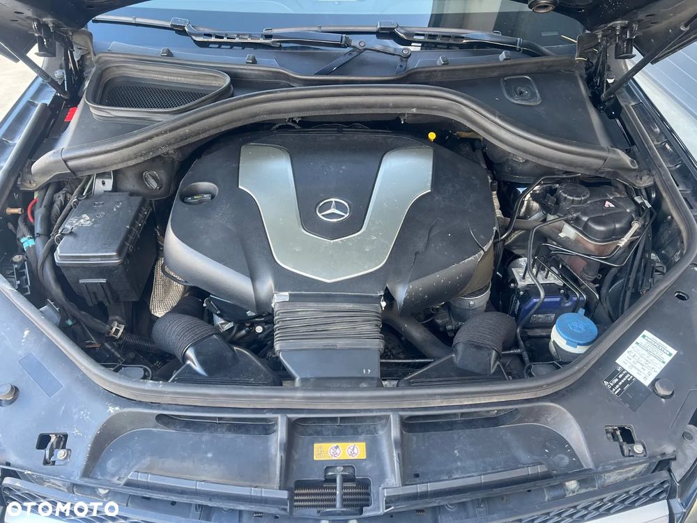 Mercedes-Benz GLE 350 d 4-Matic - 24