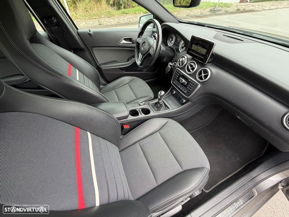 Mercedes-Benz A 180 CDI (BlueEFFICIENCY) Urban - 12