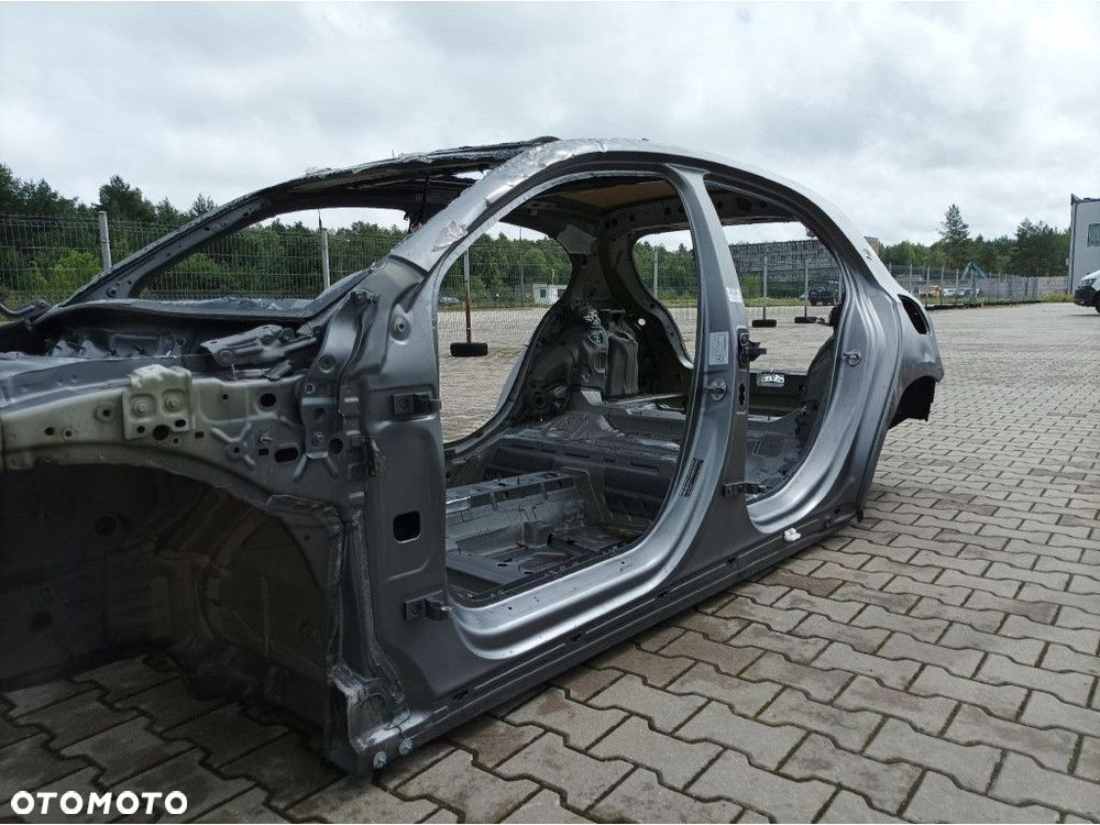 MERCEDES A W177 AMG HB PRÓG SŁUPEK LEWY DŁUGI 662 - 8