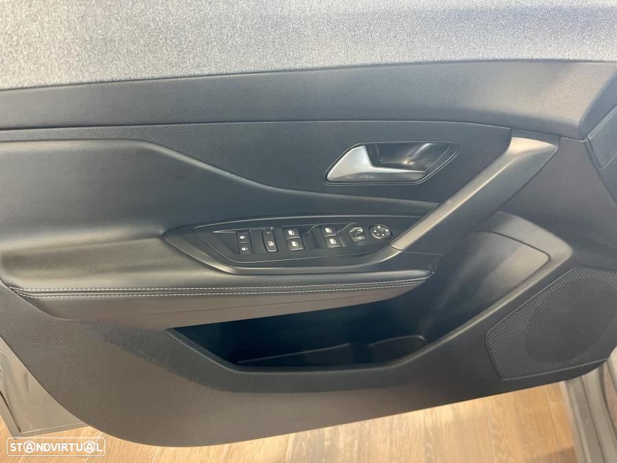 Peugeot 308 SW 1.5 BlueHDi Allure EAT8 - 23