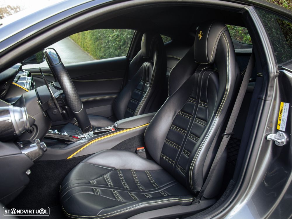 Ferrari 812 Superfast Standard - 27