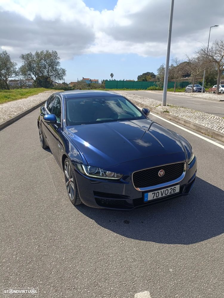 Jaguar XE 20d Aut. Portfolio - 23