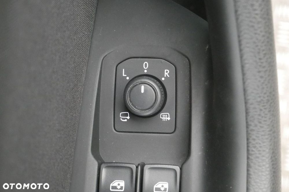 Volkswagen Passat Variant 2.0 TSI Business DSG - 28