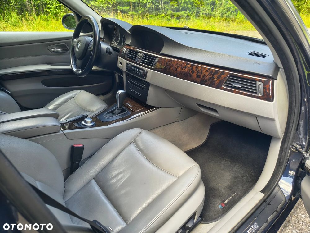 BMW Seria 3 - 32