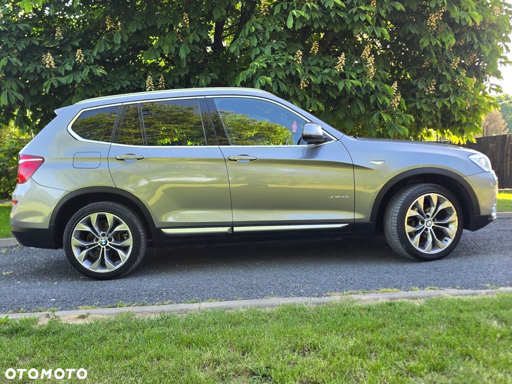 BMW X3 xDrive28i Sport-Aut xLine - 24