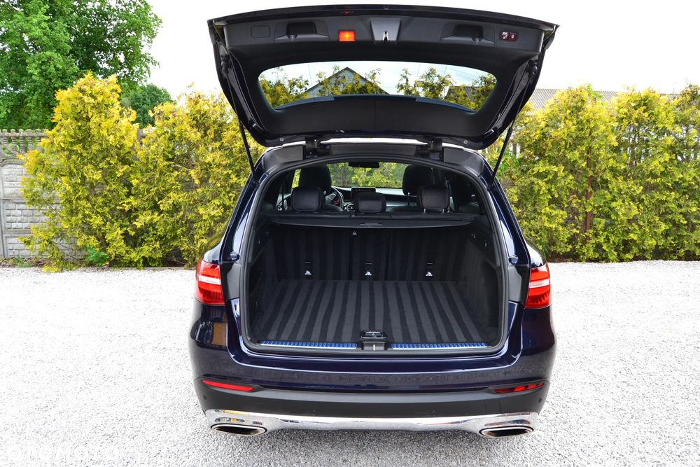 Mercedes-Benz GLC 300 4Matic 9G-TRONIC AMG Line - 21