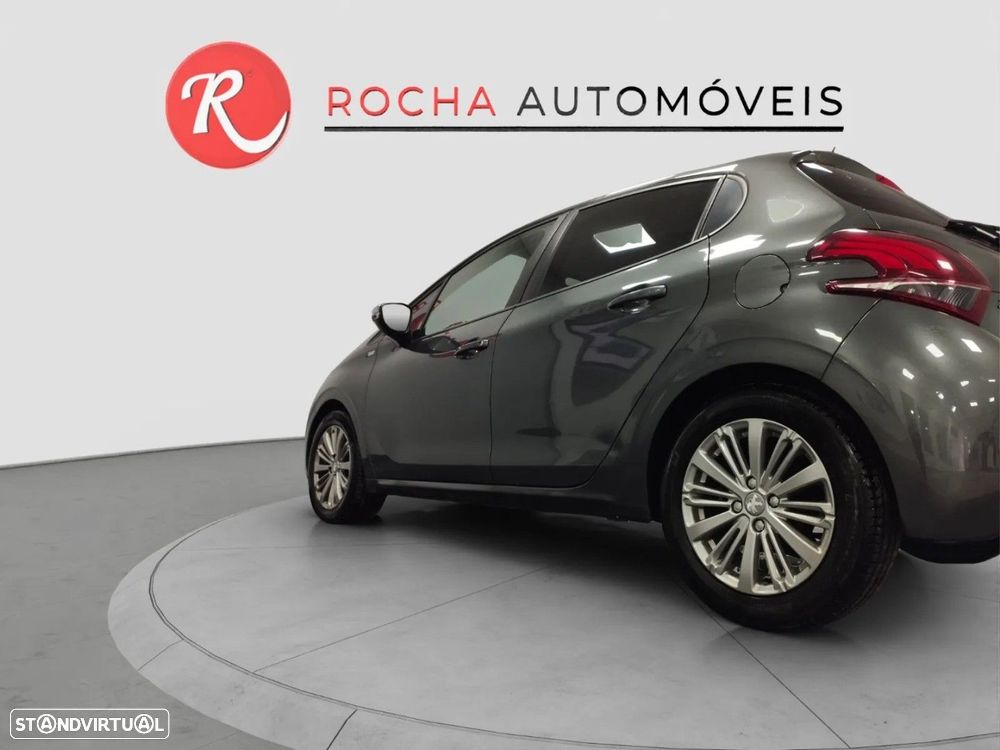 Peugeot 208 1.2 PureTech Style - 5