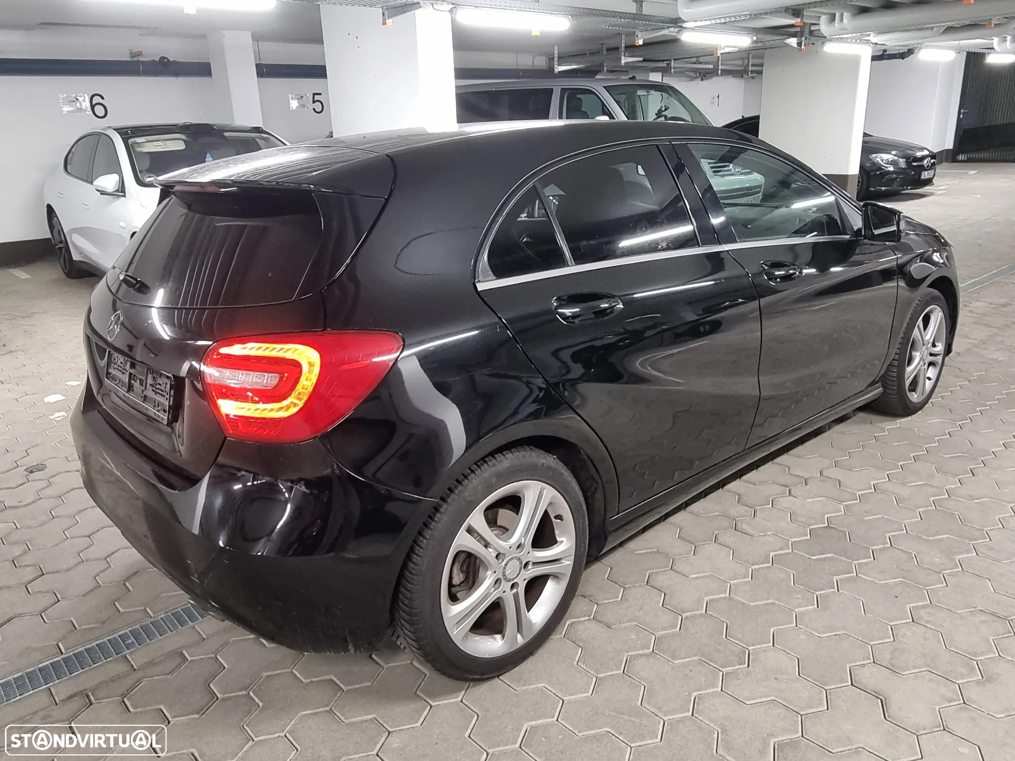 Mercedes-Benz A 180 (BlueEFFICIENCY) Urban - 6