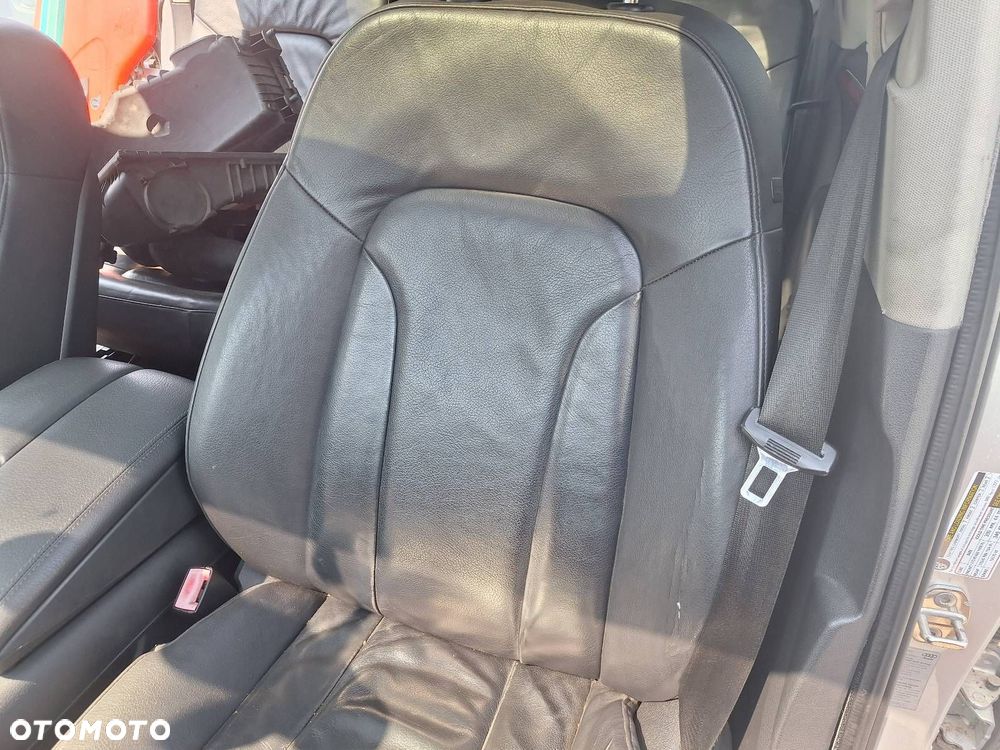 FOTELE KOMPLET LEWY PRAWY KANAPA + TRZECI RZĄD AUDI Q7 I JASNE GRZANE - 5