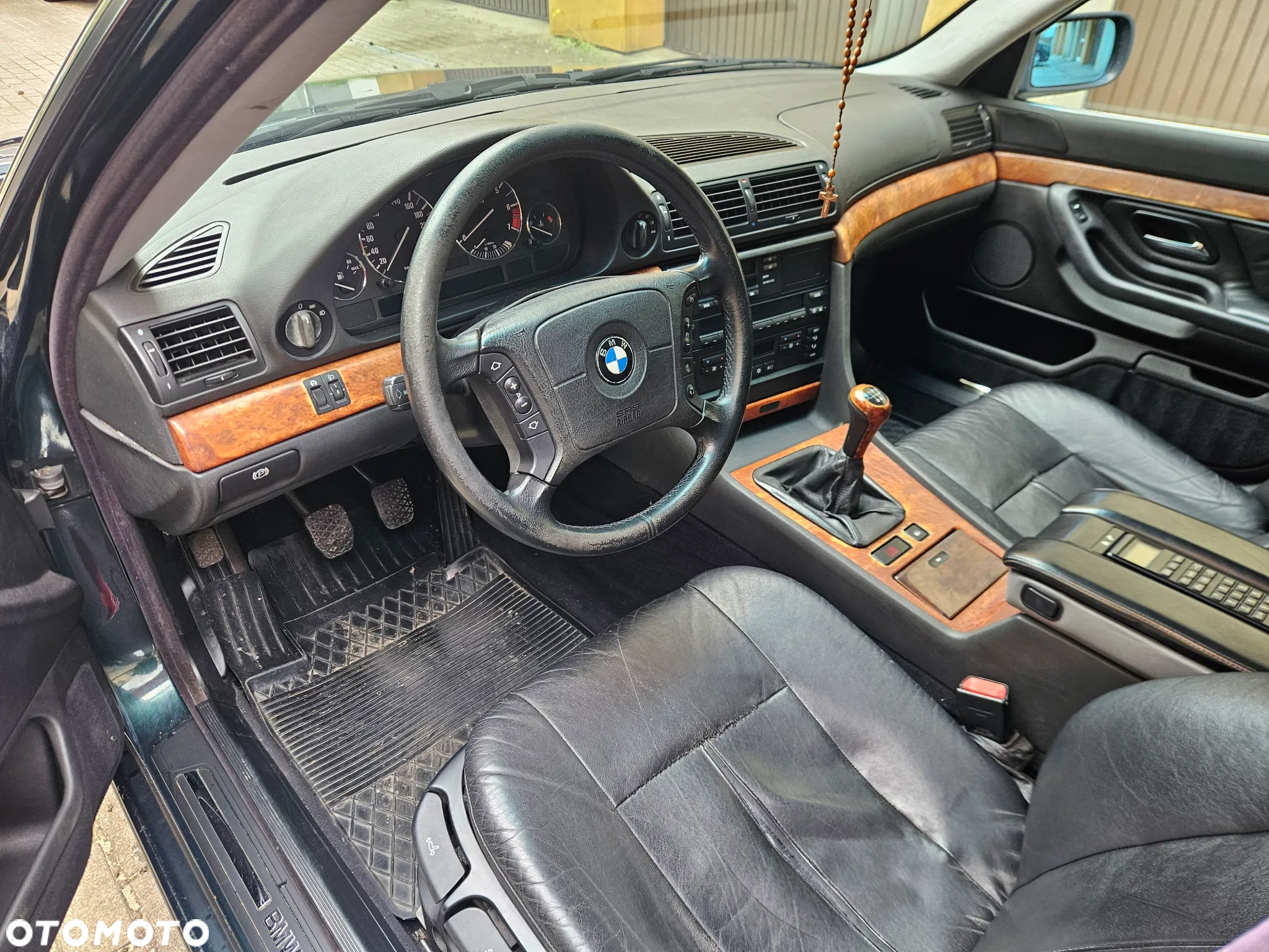 BMW Seria 7 728i - 11