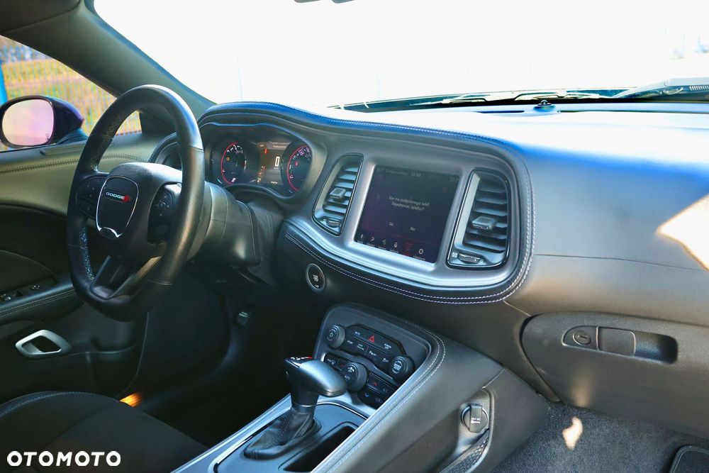 Dodge Challenger 5.7 R/T - 24