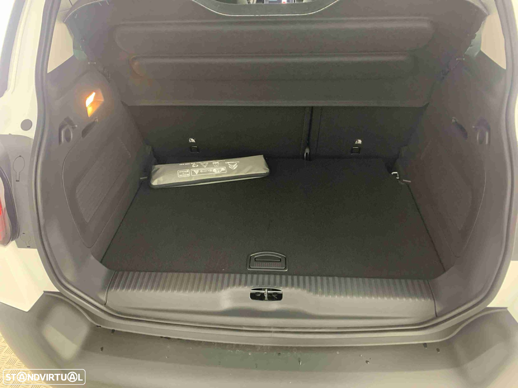 Citroën C3 Aircross 1.2 PureTech Max EAT6 - 8