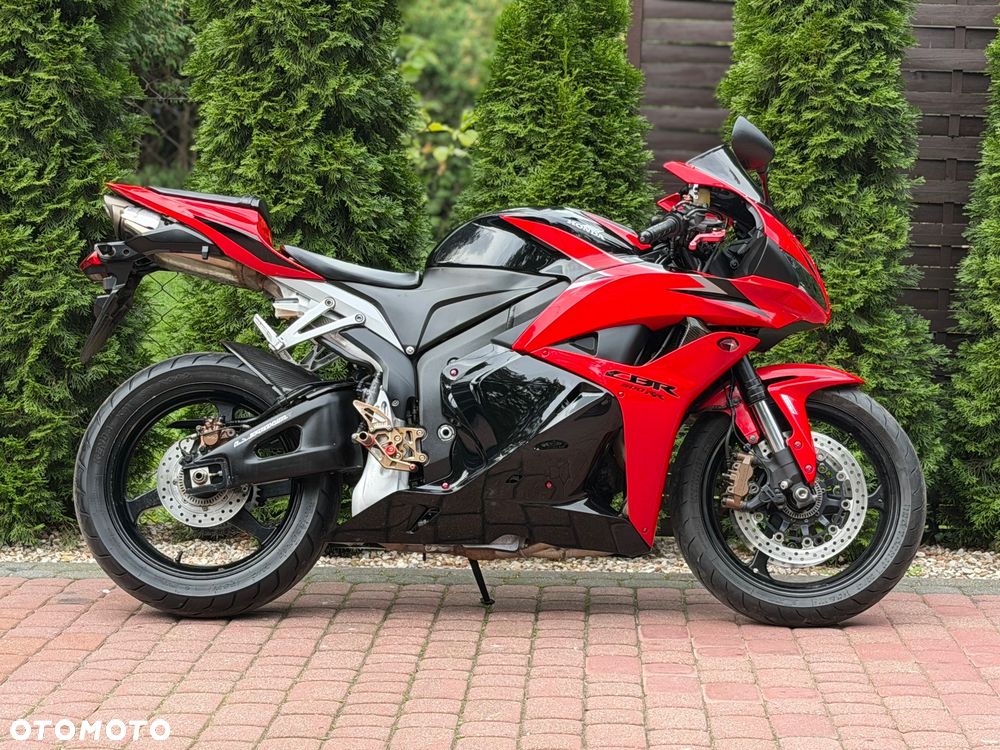 Honda CBR - 3