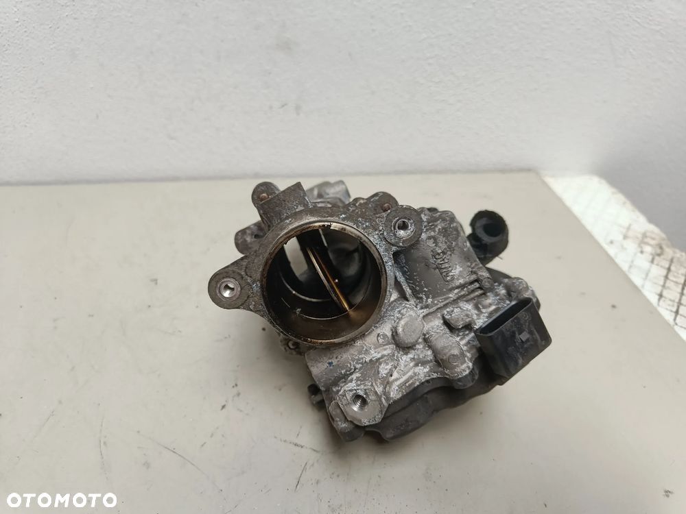 Przepustnica 1.6 2.0 TDI Skoda Octavia 3 VW Golf VII Seat Leon Audi A3 04L128059AA - 5