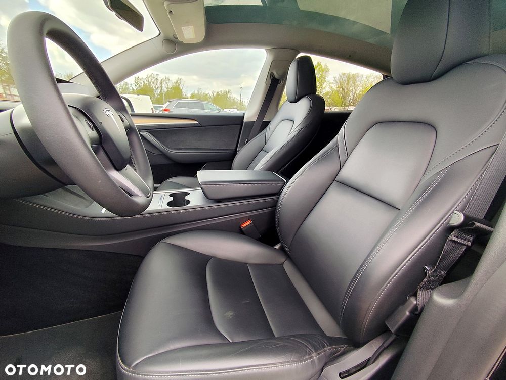 Tesla Model Y RWD - 7