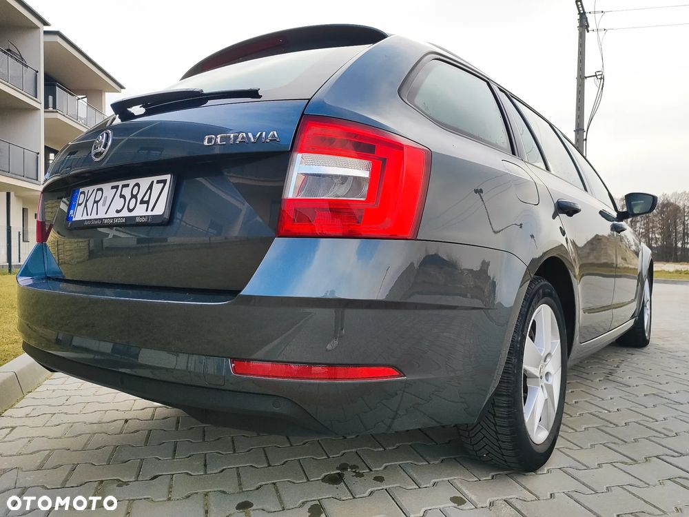 Skoda Octavia 1.4 TSI Ambition - 12