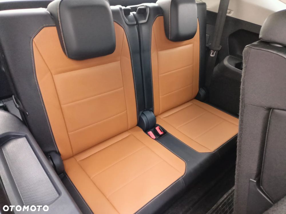 Volkswagen Tiguan - 17