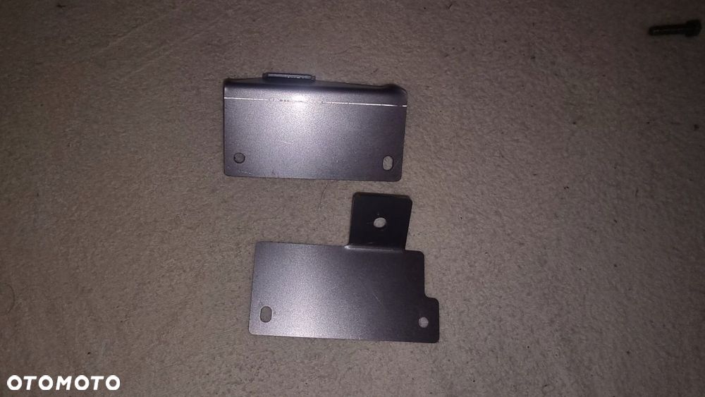STELAŻ UCHWYT MOCOWANIE ZMIENIARKI CD BMW 8 E31 840 850 - 8
