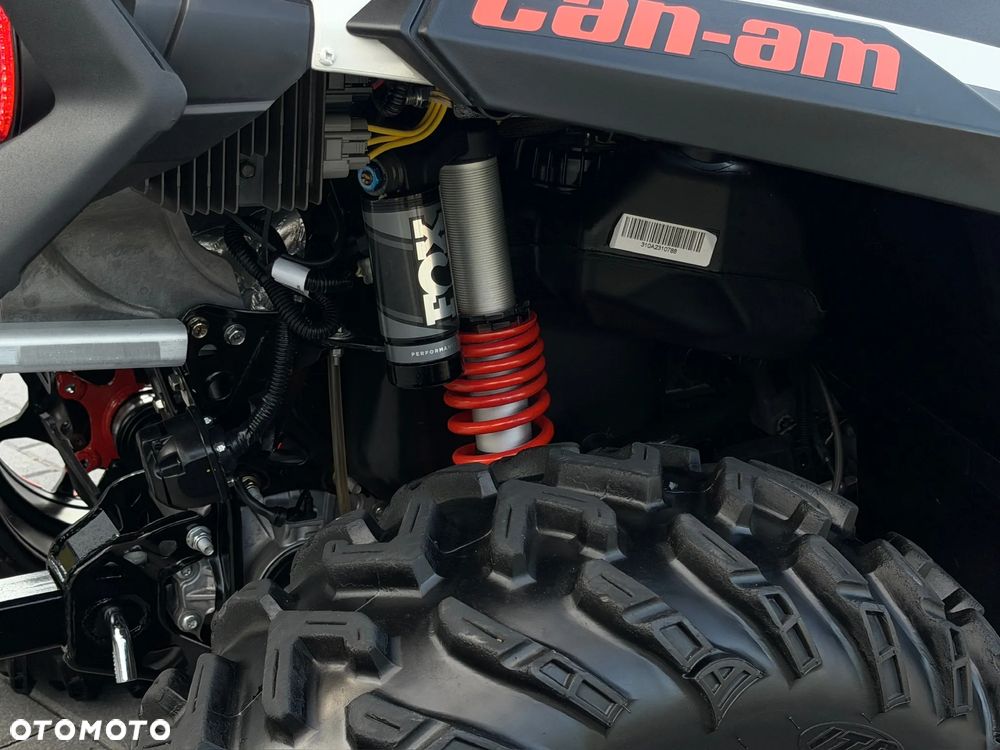 Can-Am Outlander - 30