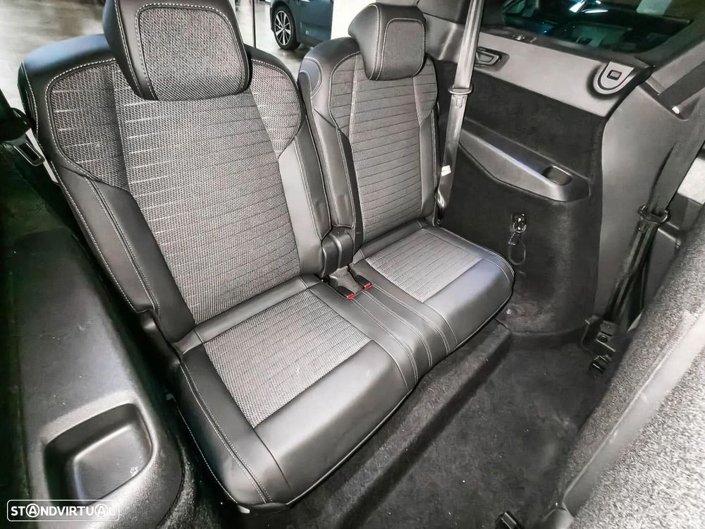 Peugeot E-5008 73 kWh GT - 18