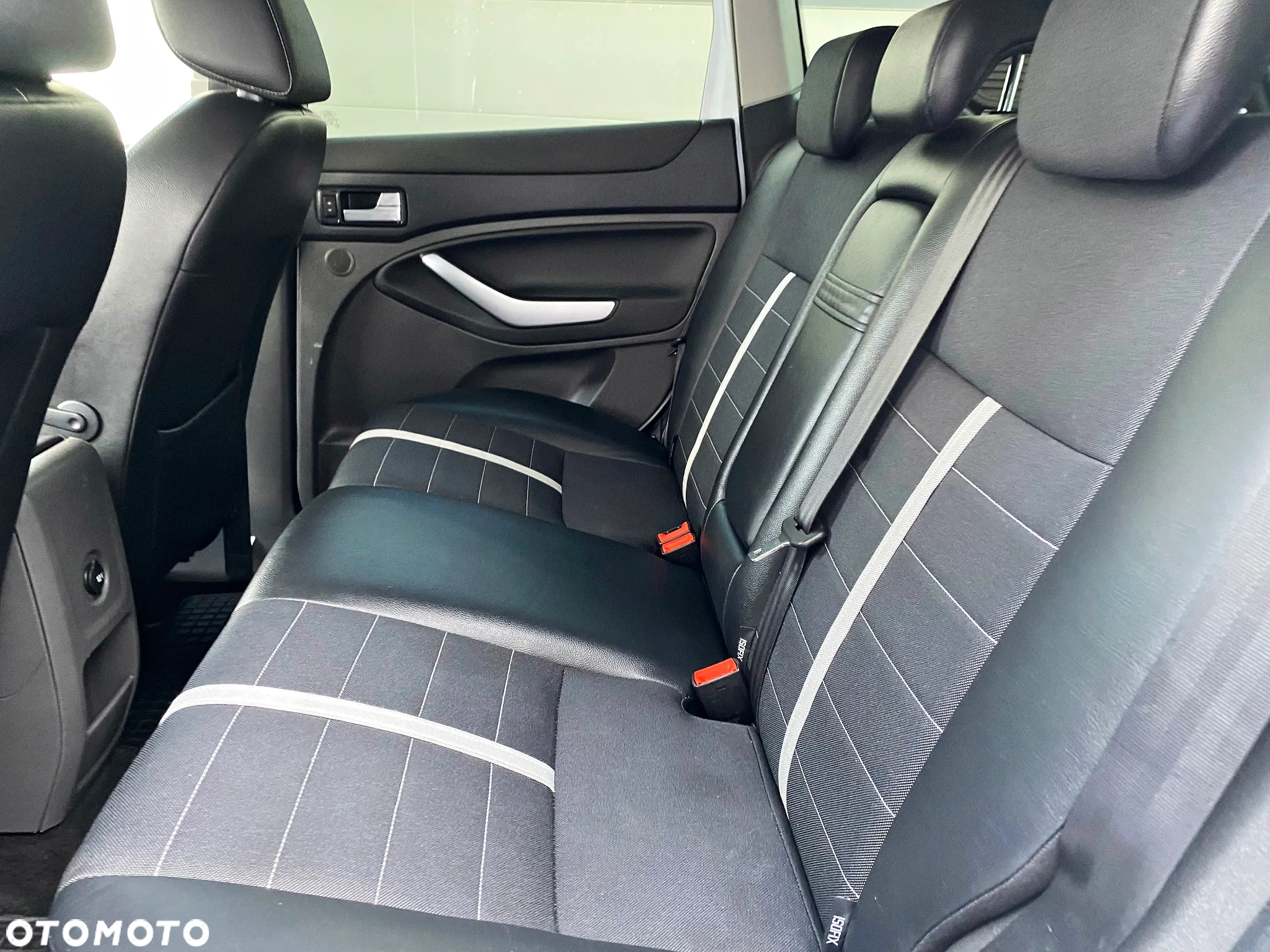 Ford Kuga 2.0 TDCi 4WD Titanium - 19