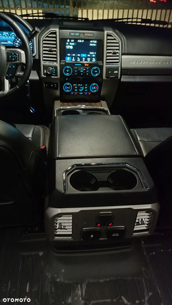 Ford F350 - 20