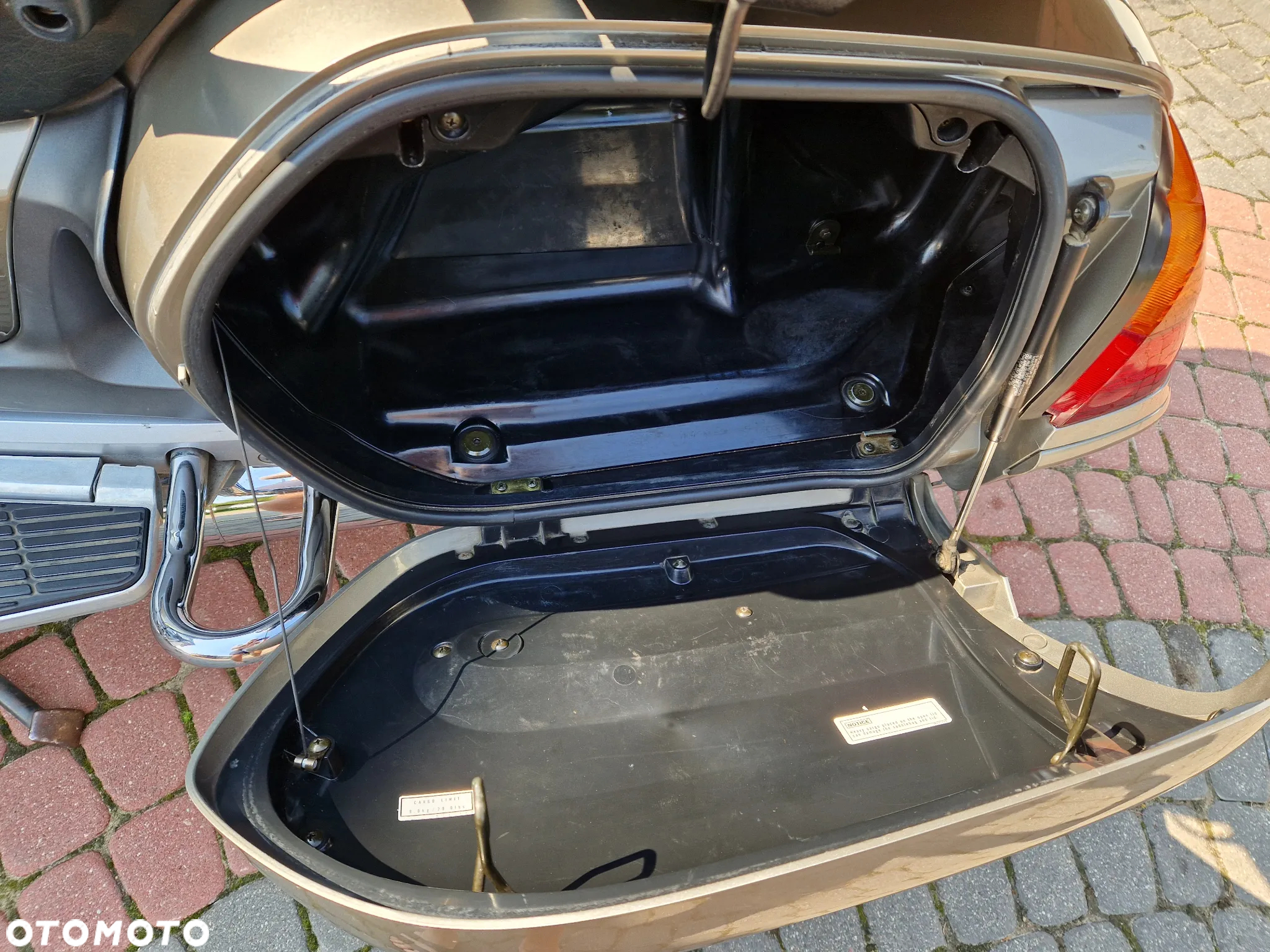 Honda GL - 26