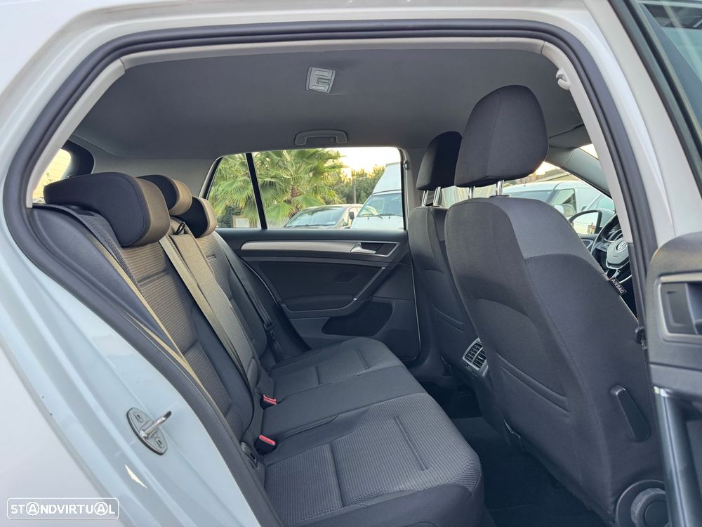 VW Golf 1.6 TDi Trendline - 6