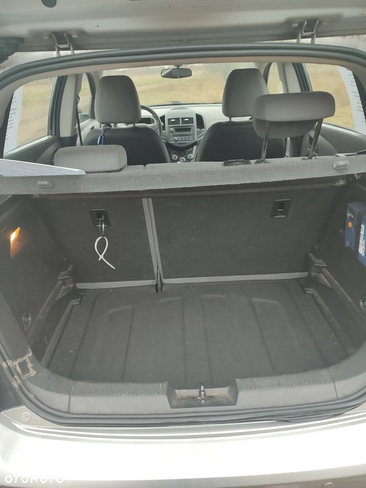 Chevrolet Aveo 1.2 LT - 13