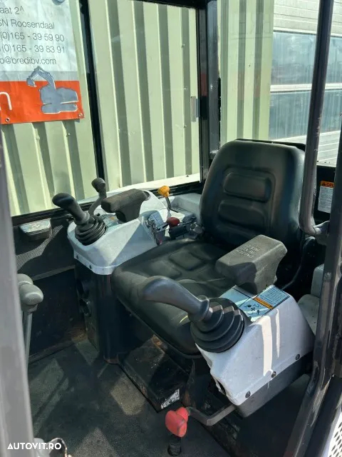 Bobcat 325 - 10