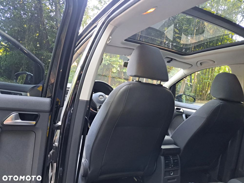 Volkswagen Touran 1.6 TDI DPF Trendline DSG - 14