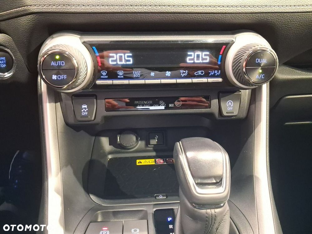 Toyota RAV4 - 26