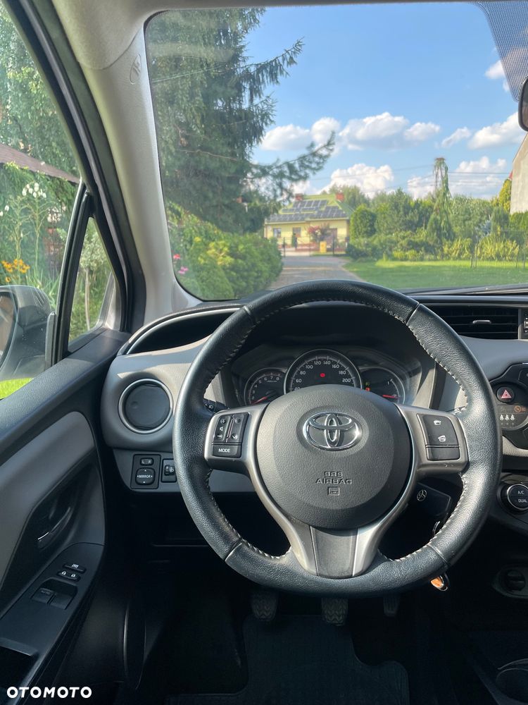 Toyota Yaris - 11