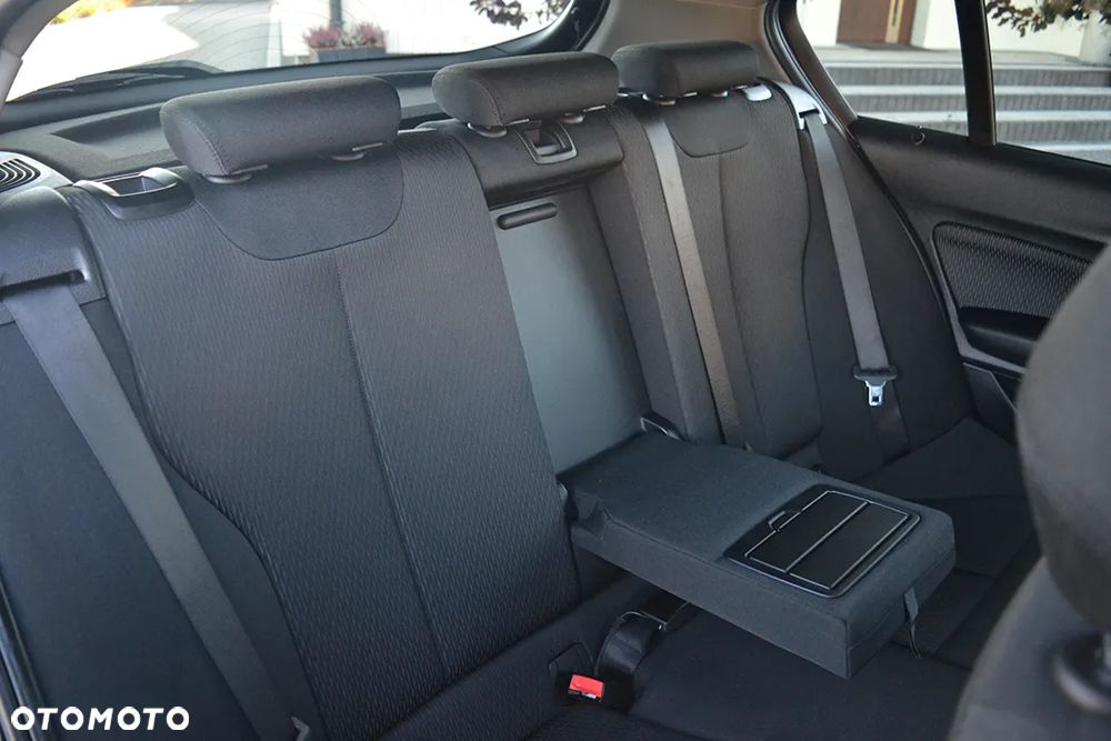 BMW Seria 1 - 23
