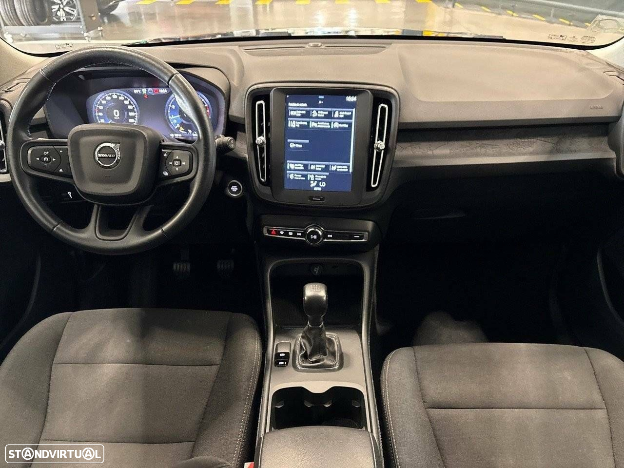 Volvo XC 40 1.5 T2 Momentum - 8