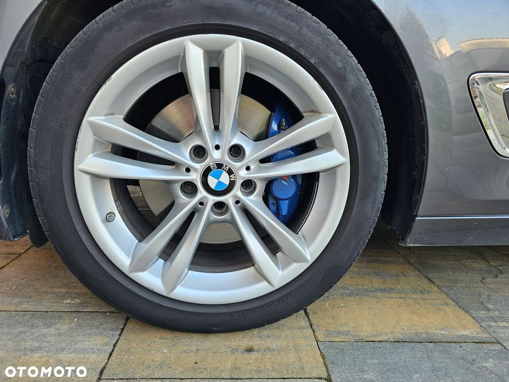 BMW 3GT 320d xDrive Luxury Line - 14