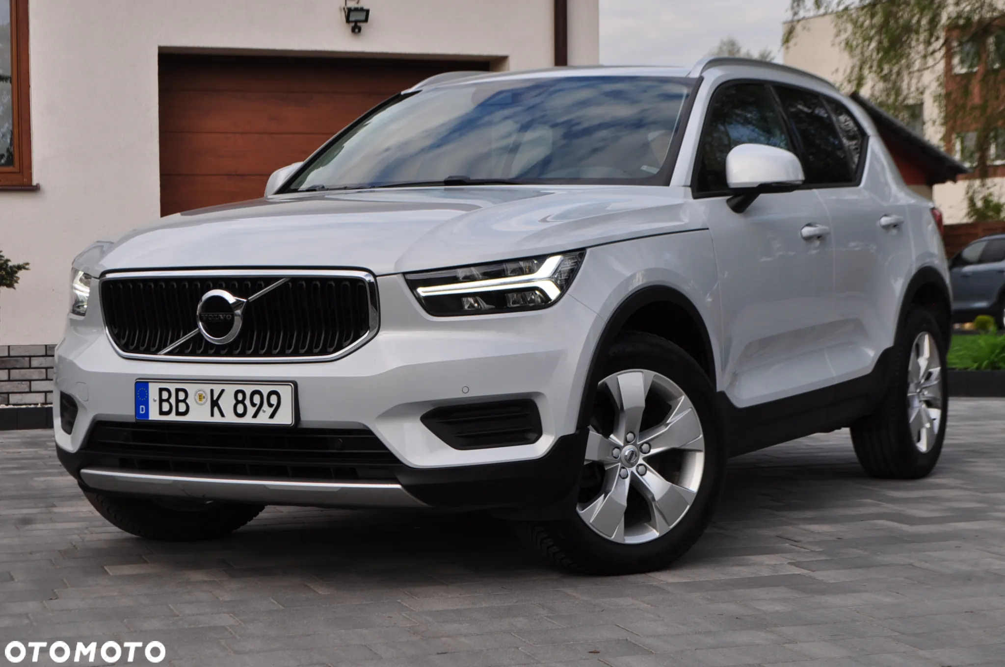 Volvo XC 40 D3 AWD Momentum Pro - 9