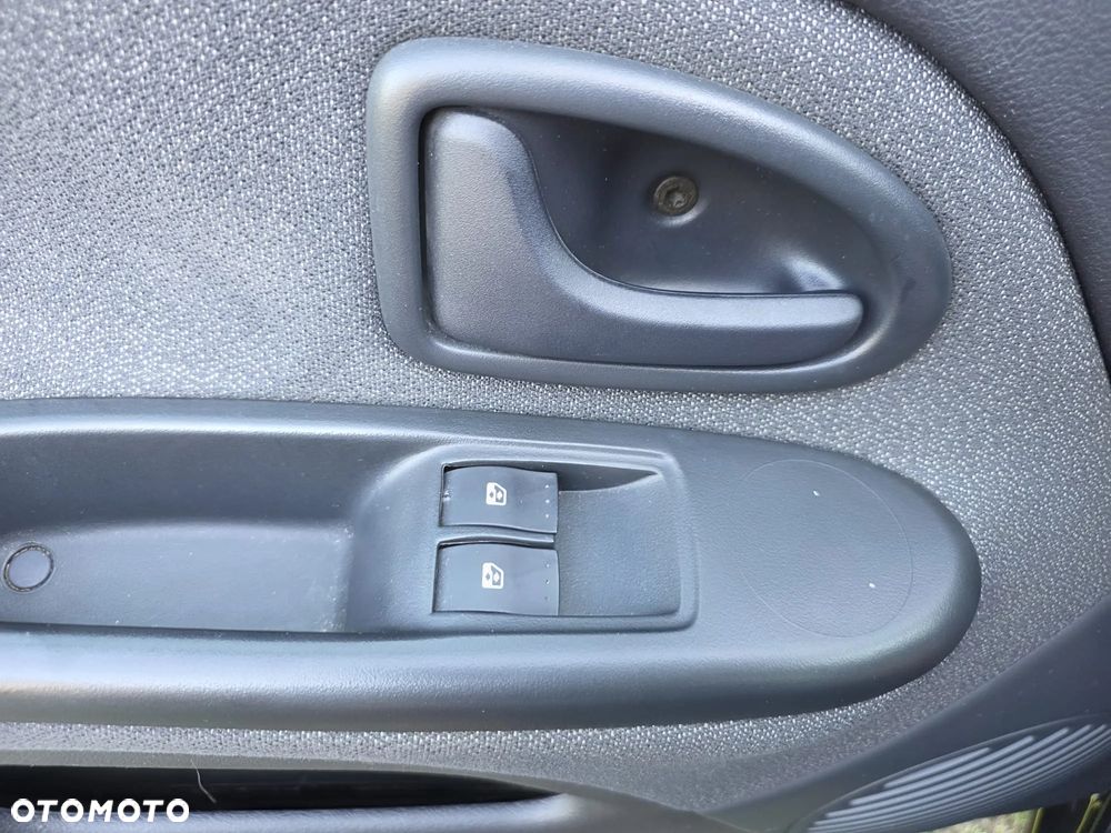 Renault Clio - 18