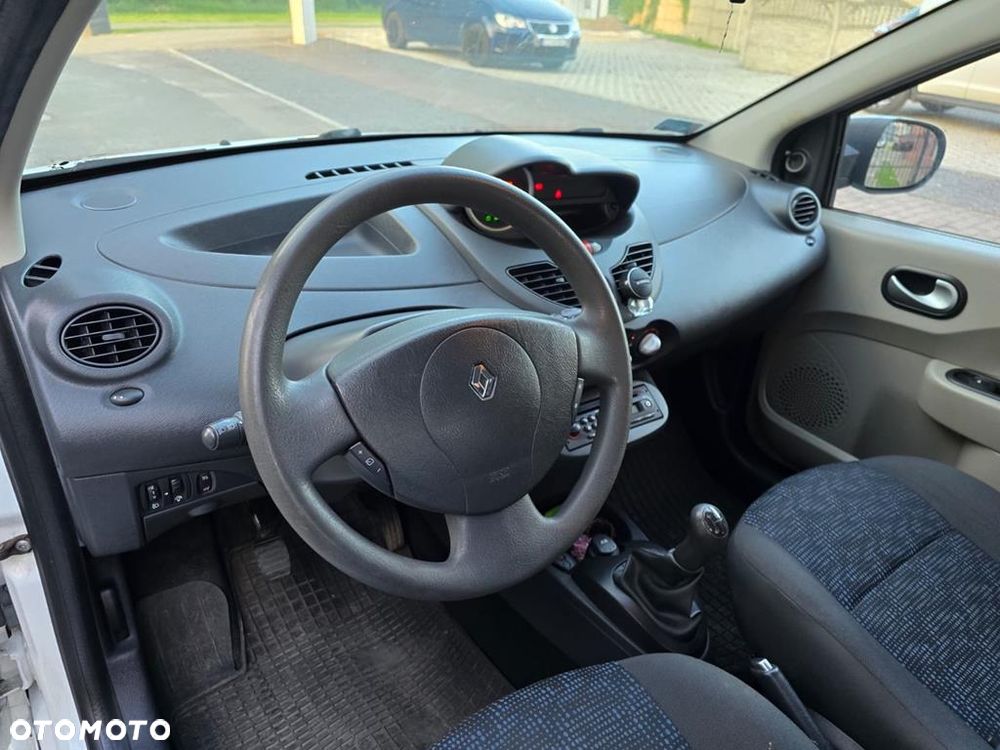 Renault Twingo dCi 75 Authentique - 26