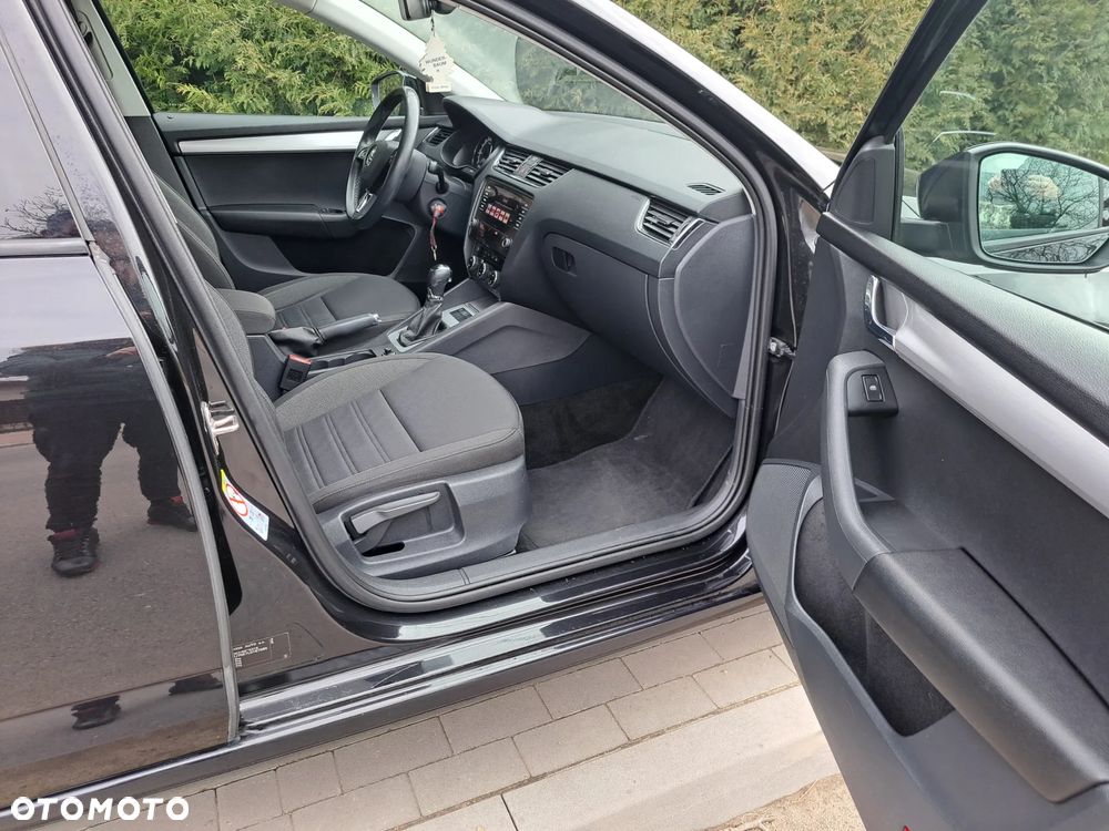 Skoda Octavia 2.0 TDI Edition DSG - 10