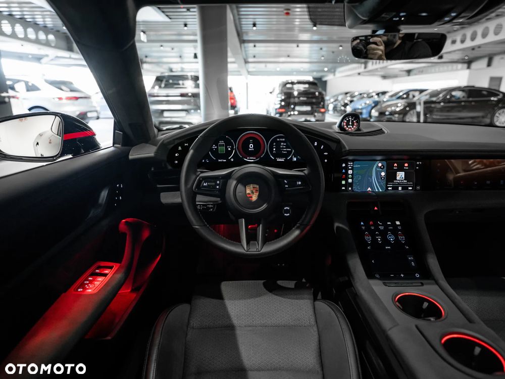 Porsche Taycan 105kWh GTS - 27