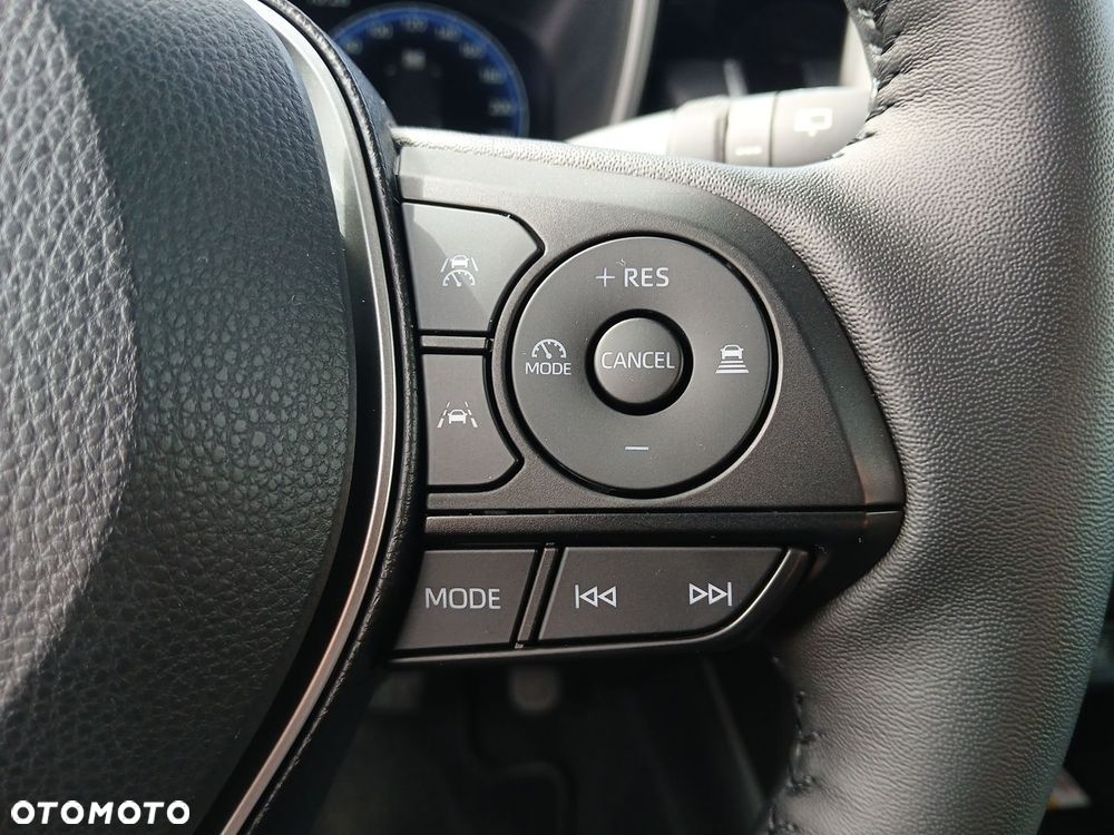 Toyota Corolla Cross - 30