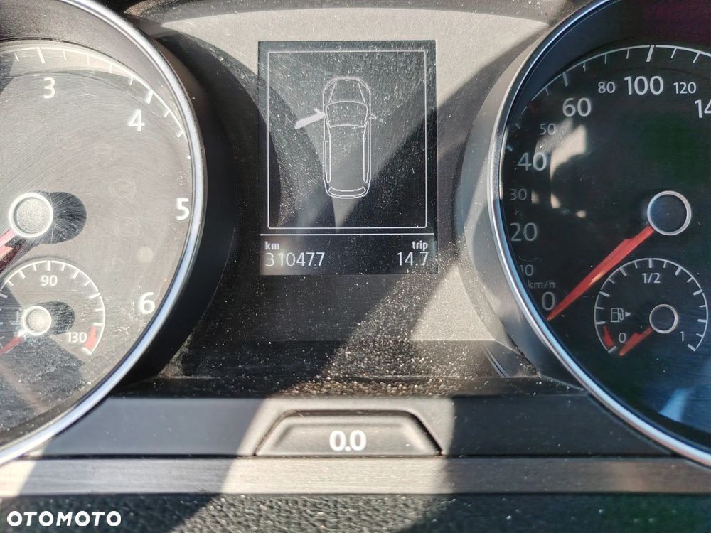 Volkswagen Golf - 17