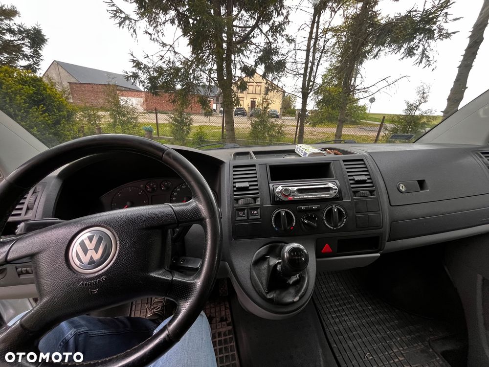 Volkswagen Transporter - 2