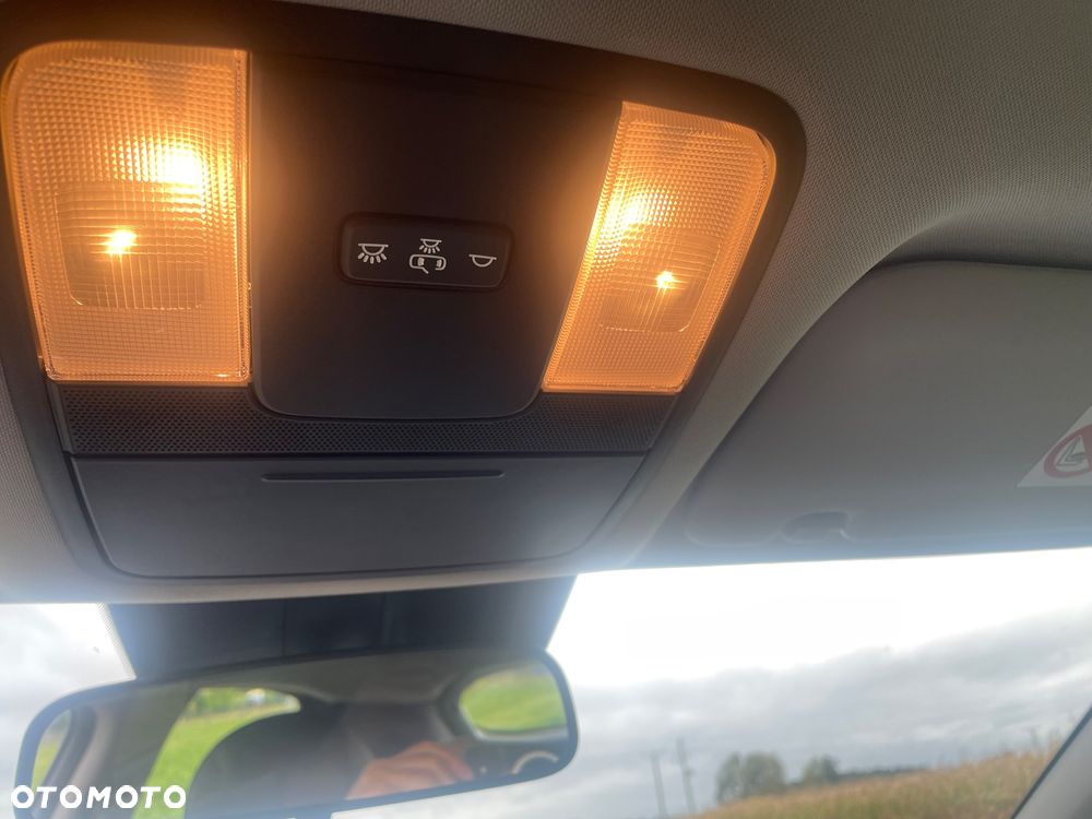 Kia XCeed - 34