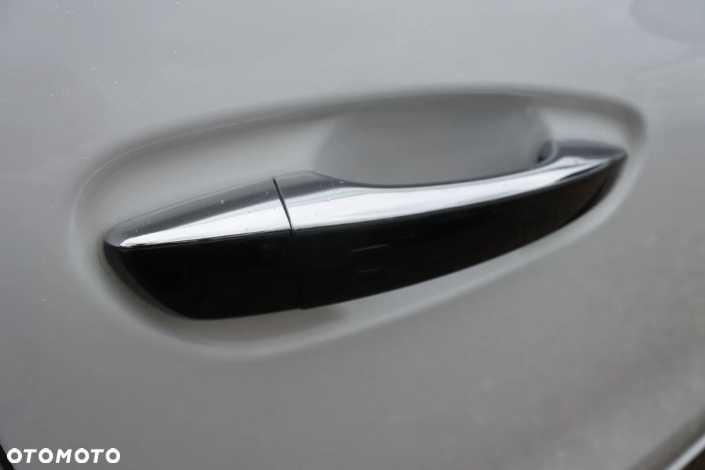 Citroën C4 Grand Picasso BlueHDi 150 EAT6 Exclusive - 26