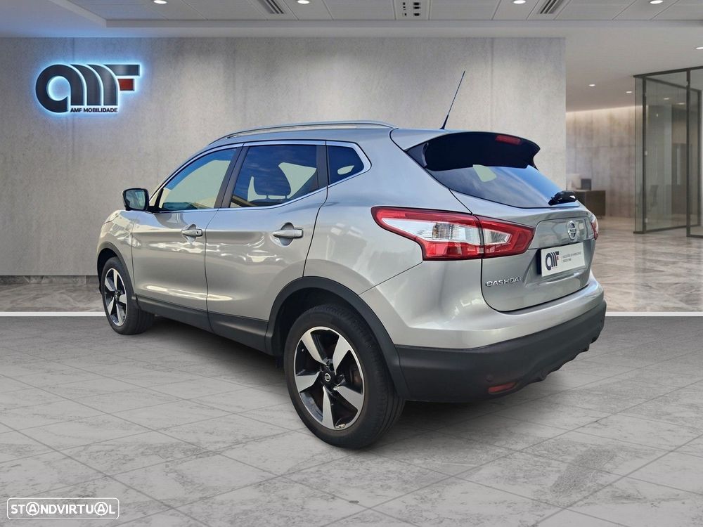 Nissan Qashqai 1.5 dCi N-Connecta 18 - 5