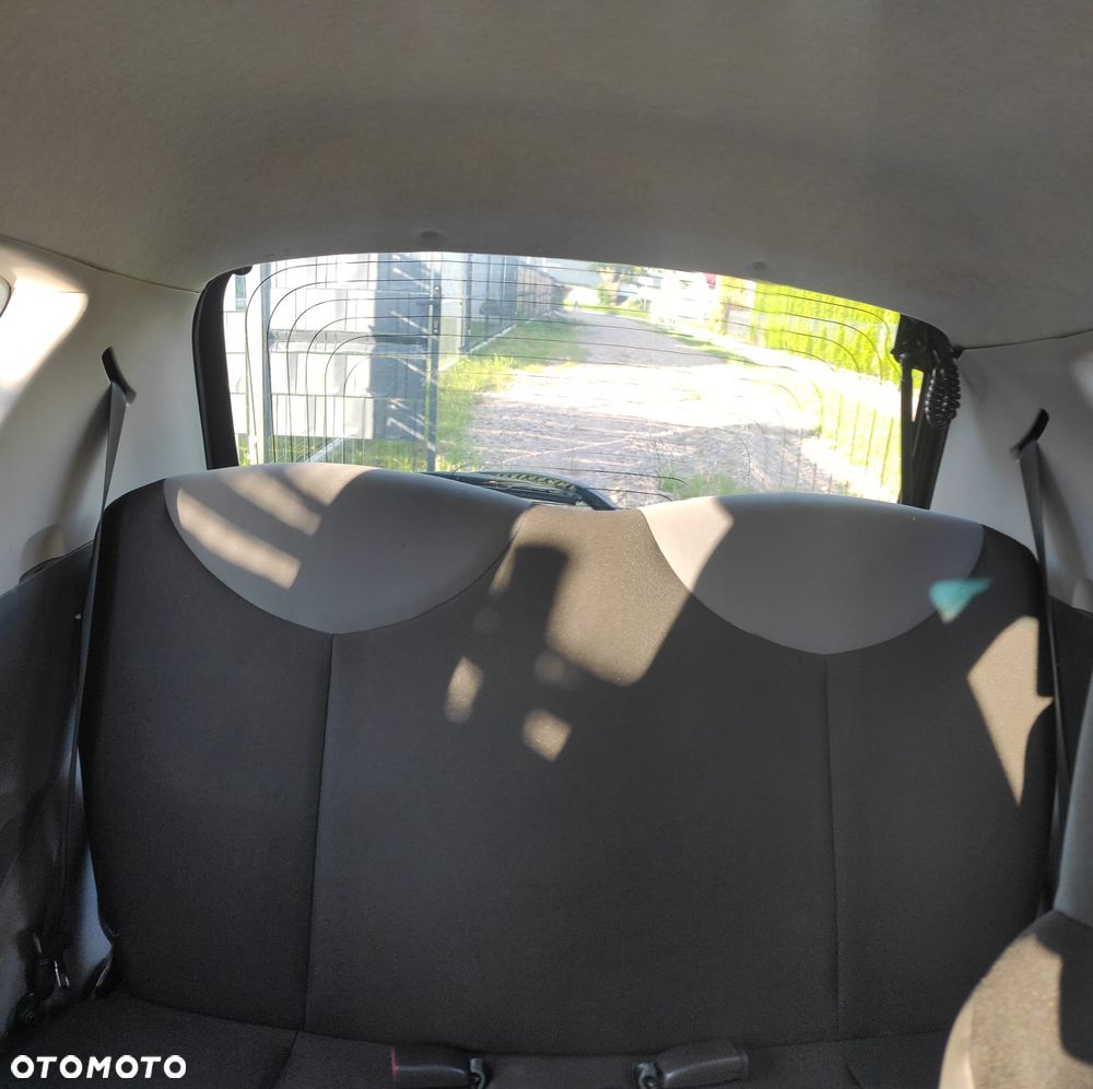 Peugeot 107 1.0 Happy - 19