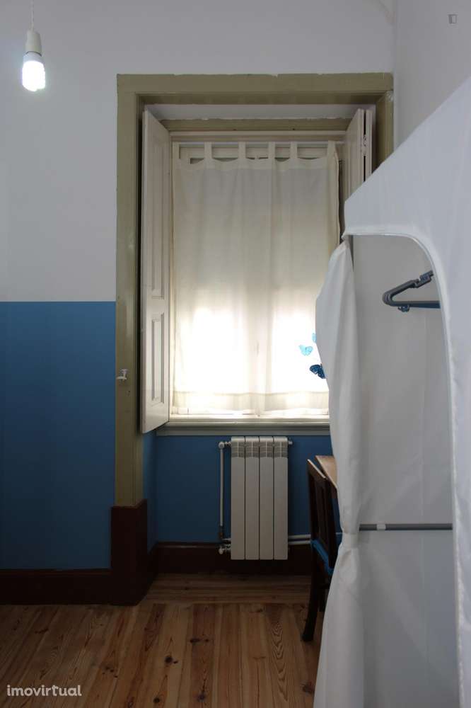 Quarto - localizado em Cidral Coimbra - Grande imagem: 2/34
