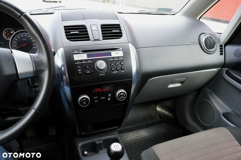 Suzuki SX4 1.6 VVT 4x4 Comfort - 13